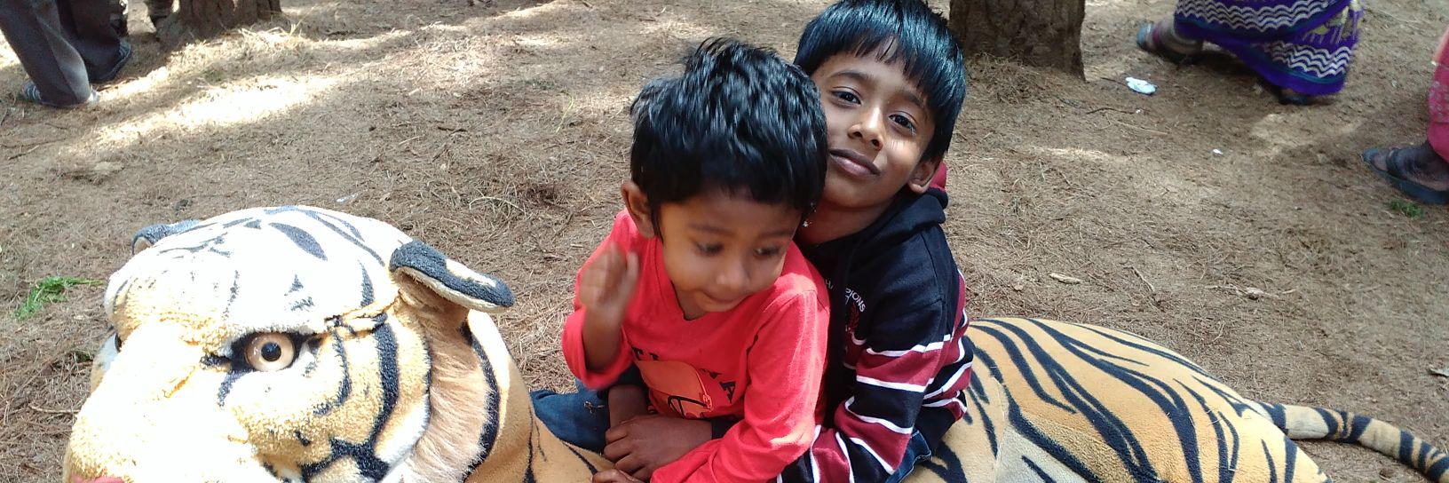 dhananth's profile banner image