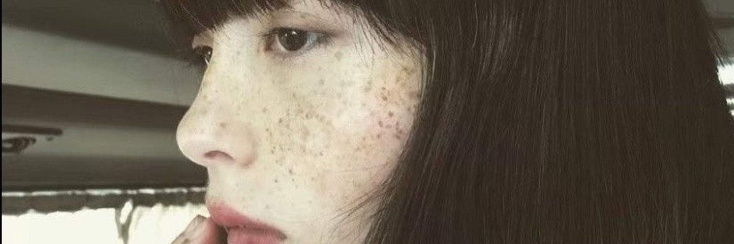 i__vy__'s profile banner image
