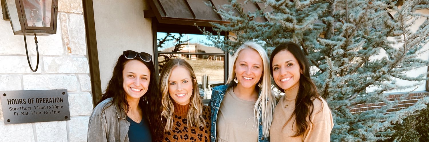 AshleyMoeck's profile banner image
