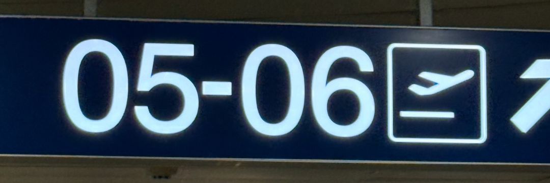 van ✴︎ kinda ia banner