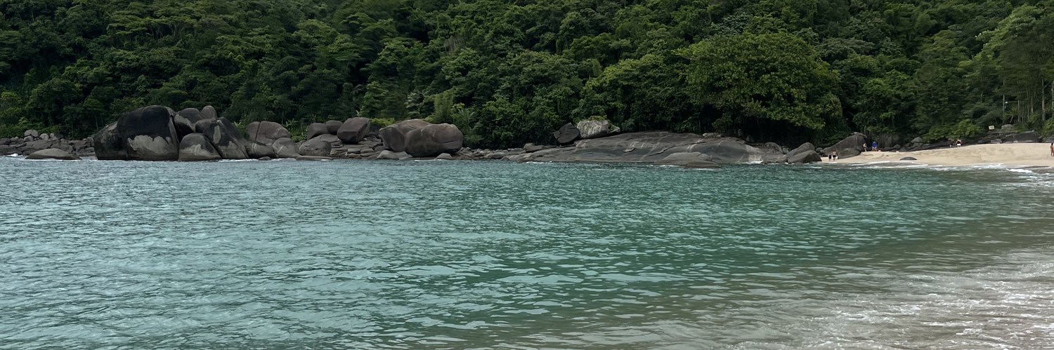 juliappradoo's profile banner image