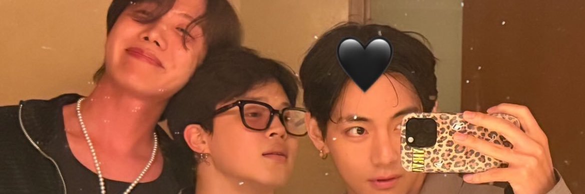 Vminie_2000's profile banner image