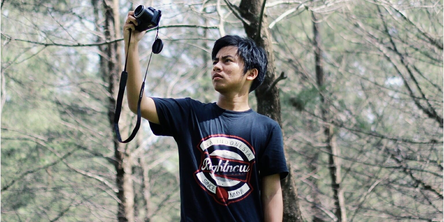 RIGHT NOW APPAREL banner