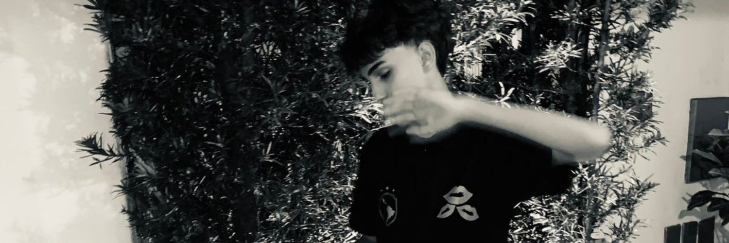 luqzzn's profile banner image