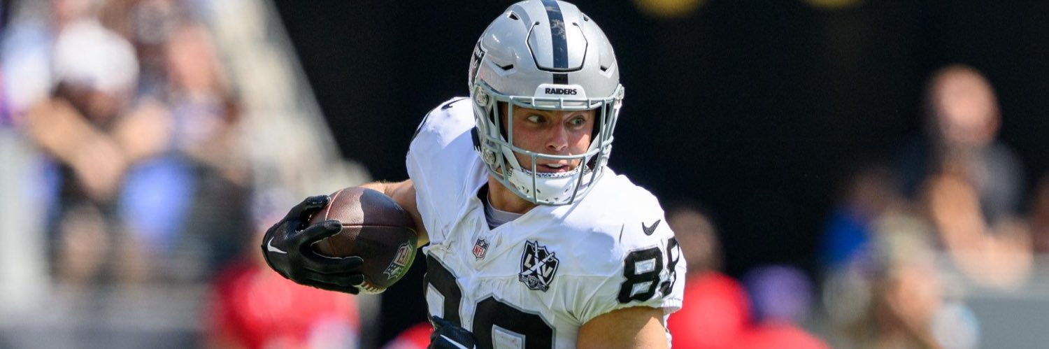 One Sec Benny banner