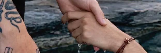 nana 🎸𐤀 banner