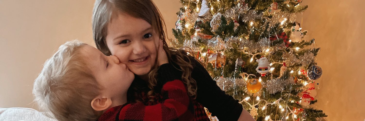 findingmariah's profile banner image