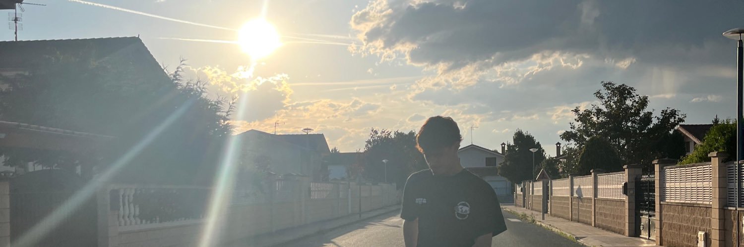 _deenniiis_'s profile banner image