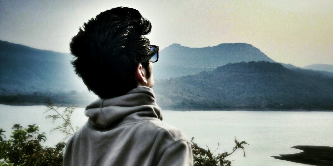 KaranLeo3's profile banner image