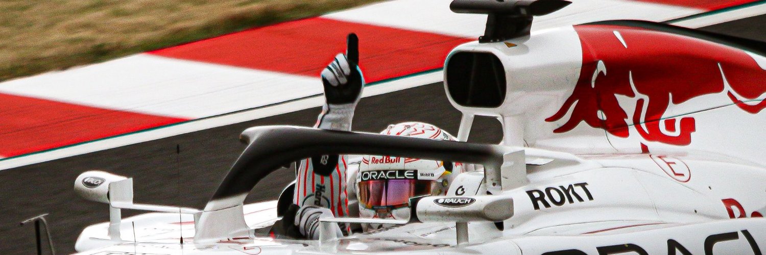 walltje's profile banner image