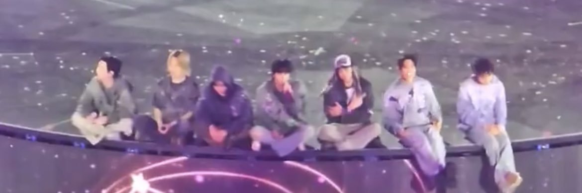 vante⁷ is seeing bts banner