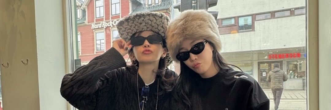 hiayastory's profile banner image