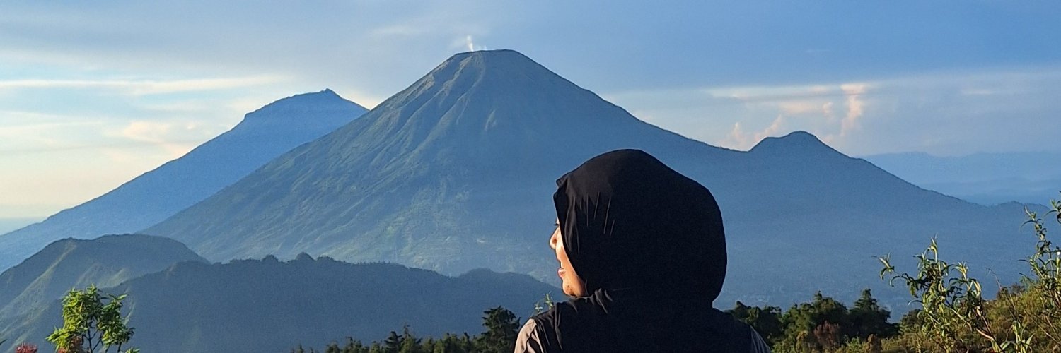 Sadina826's profile banner image