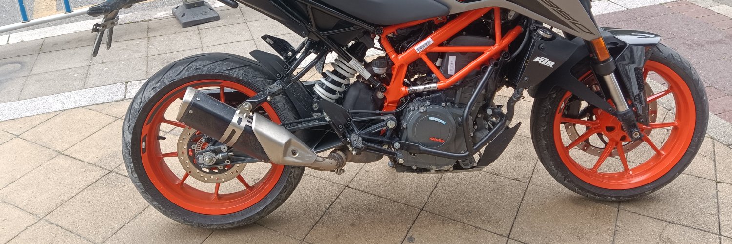 CodeLemon(一般社畜柠檬 过气推主)🍋 banner