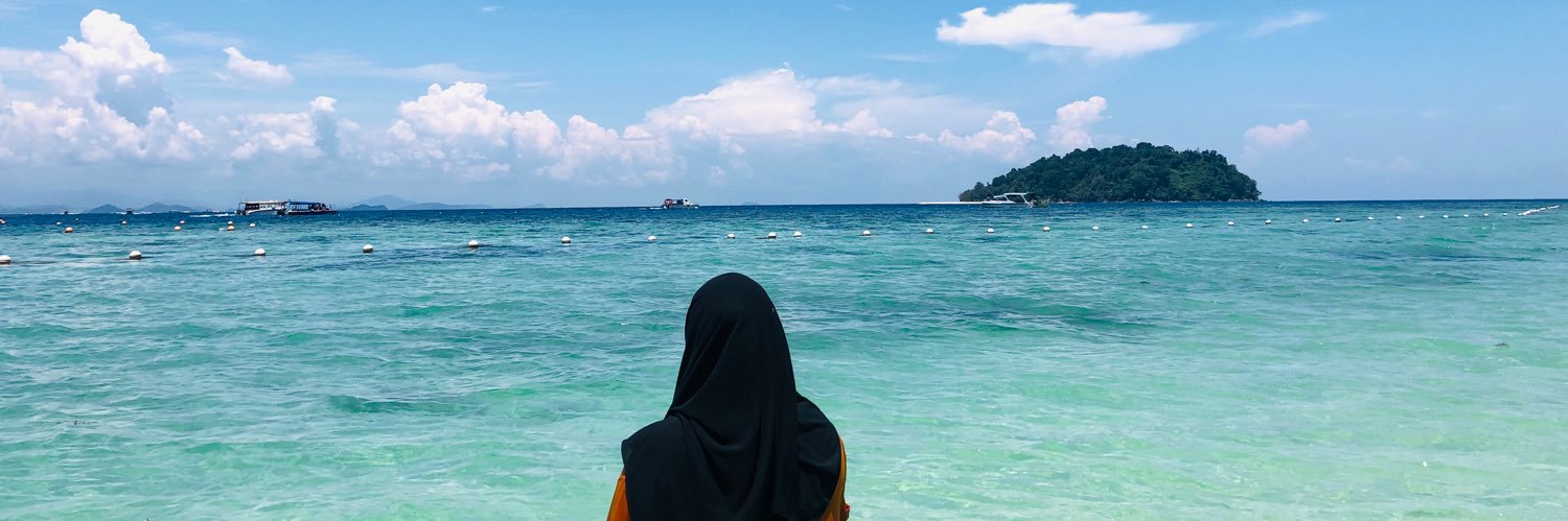 aliahsaiful's profile banner image