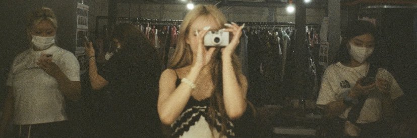 NayeonLeft's profile banner image