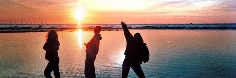 elleroseeb's profile banner image