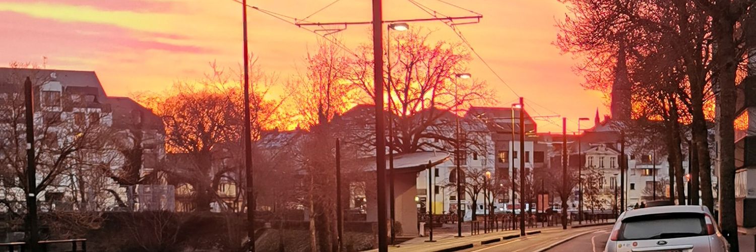 SandrineThomass's profile banner image