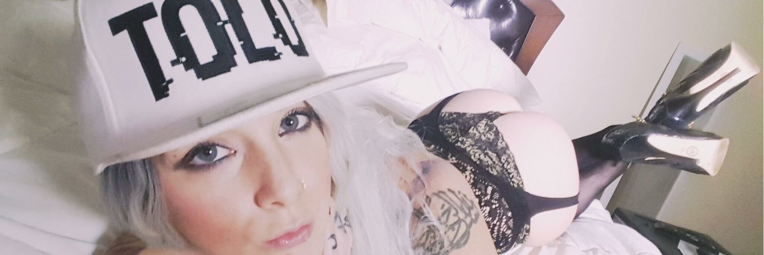 TOLO_Clothes's profile banner image
