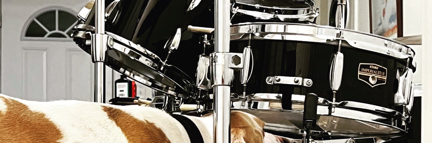 mcompoccia's profile banner image