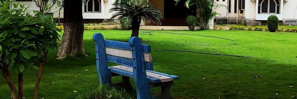 Broke_Bookworm Profile Banner