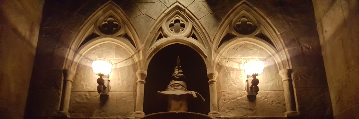 MRcombatgiraffe's profile banner image
