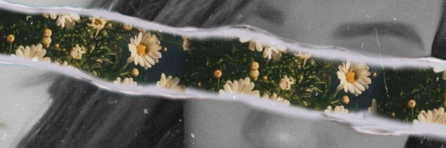 amandileon's profile banner image