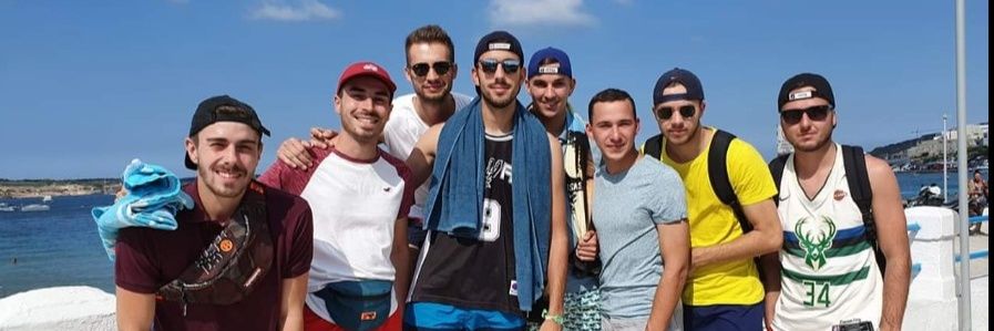 adamoow's profile banner image