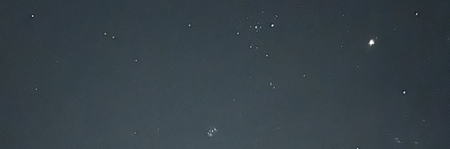 rw_b6f's profile banner image
