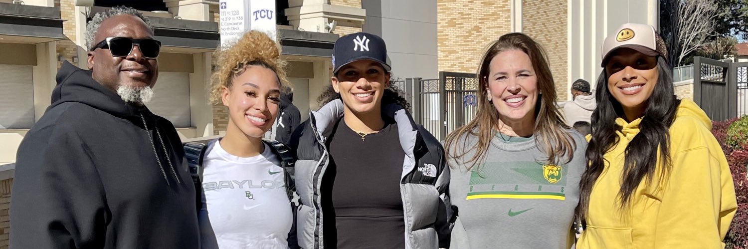 Tori Owens banner