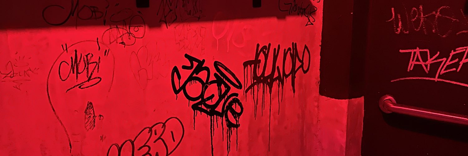 AXdrodz's profile banner image