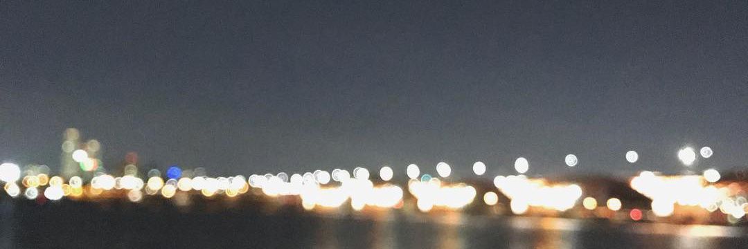 𝐓 banner