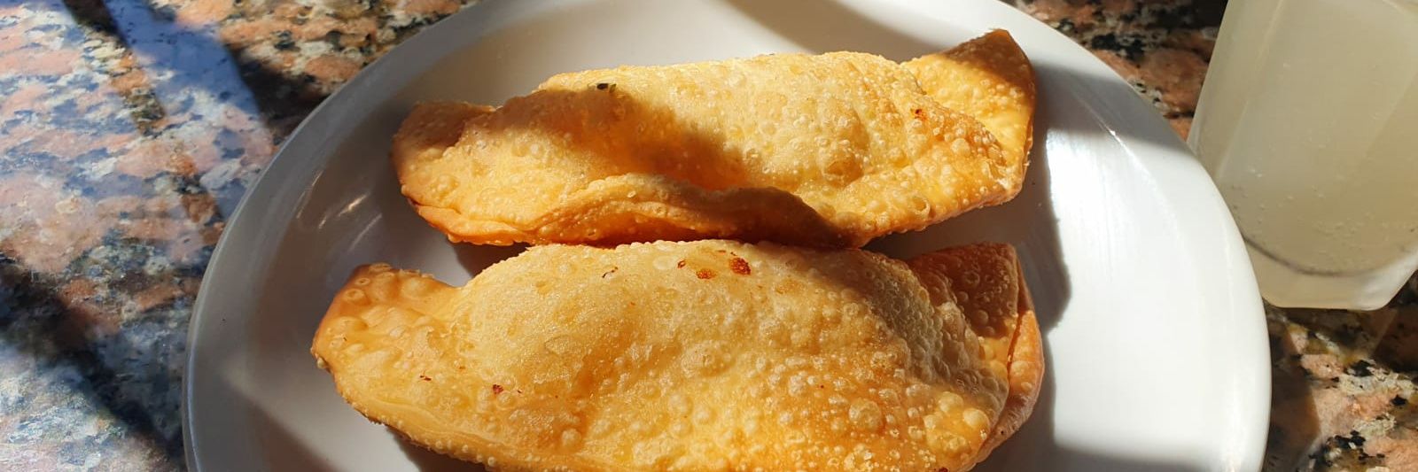 tres empanadas banner