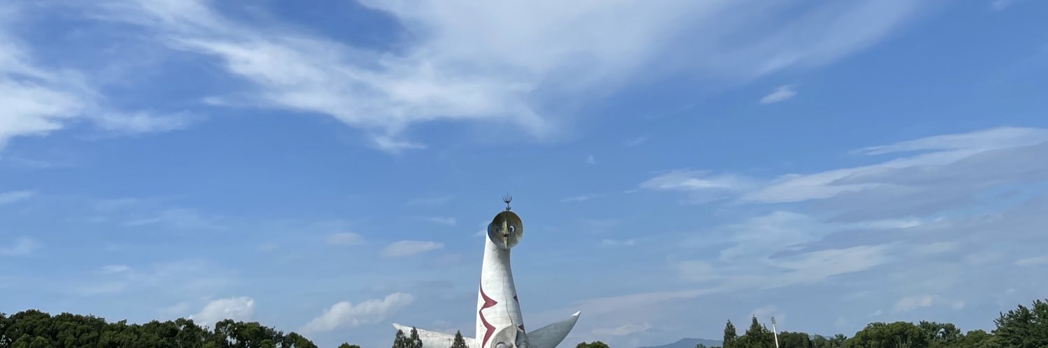 ystomo's profile banner image