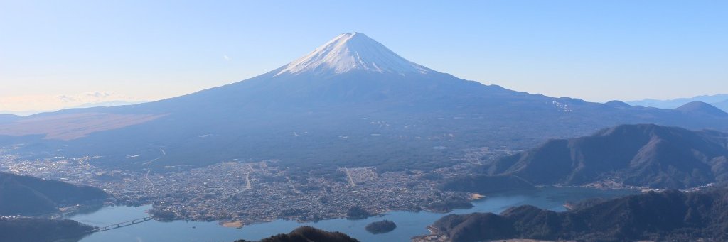 レイ (Reynard) - 登山とレバナス - banner