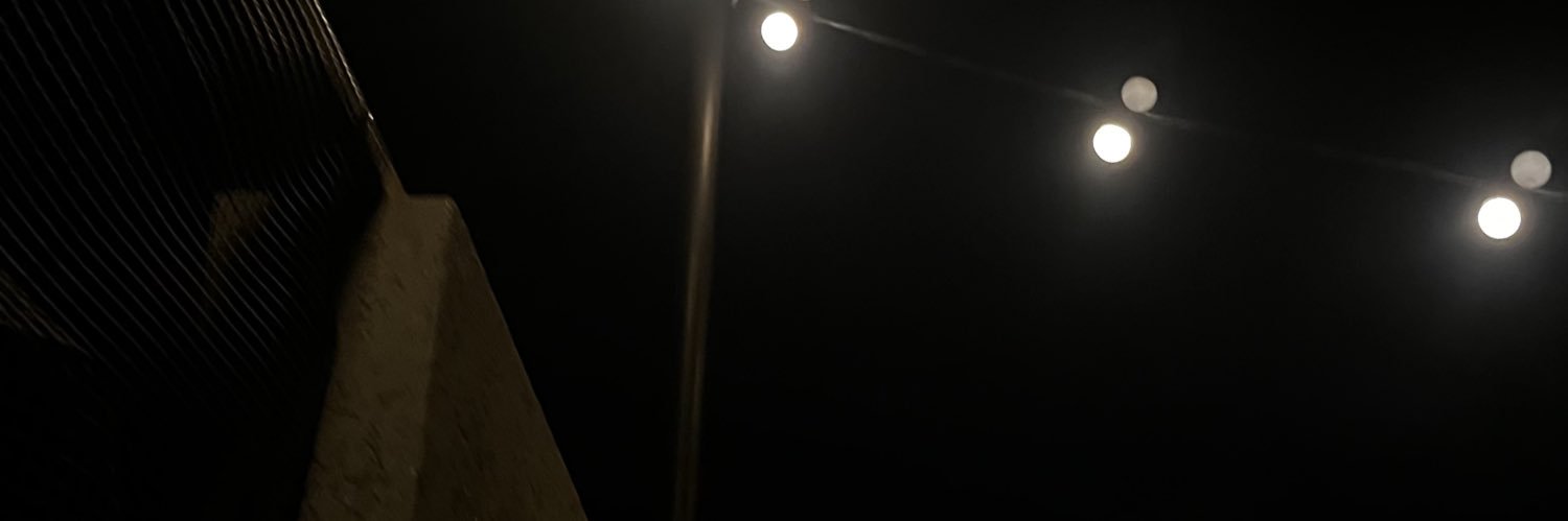 caamlopzz's profile banner image