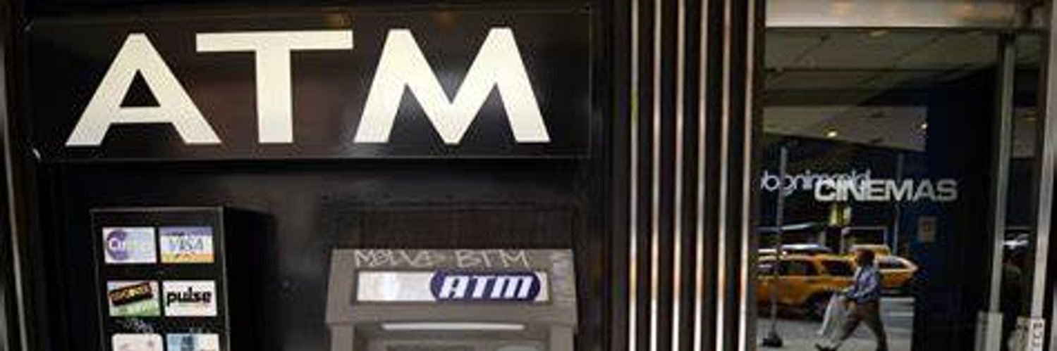 人形自走提款机 banner