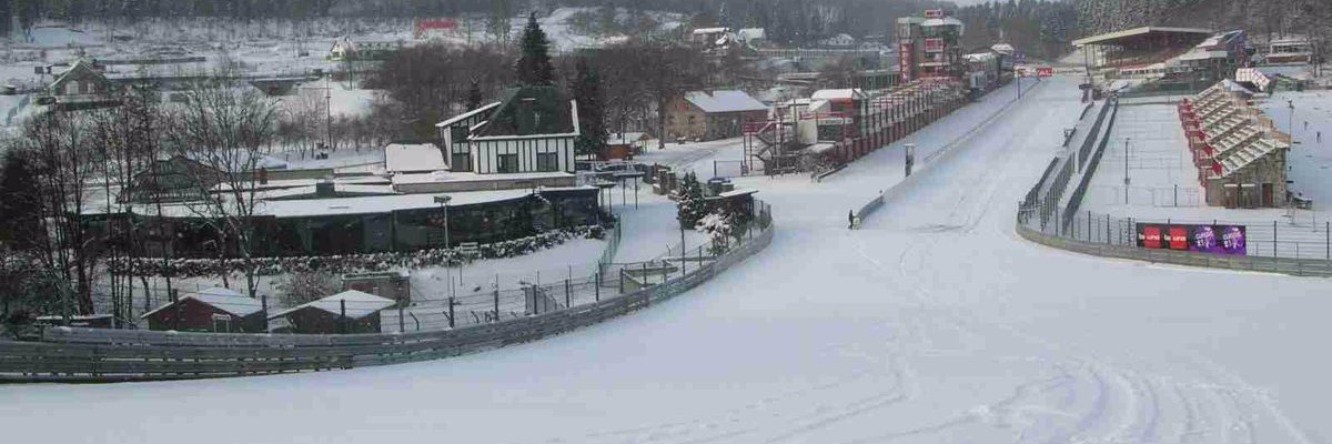 Eau Rouge banner