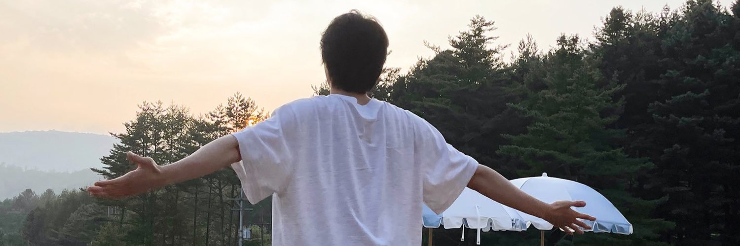 kkullect's profile banner image