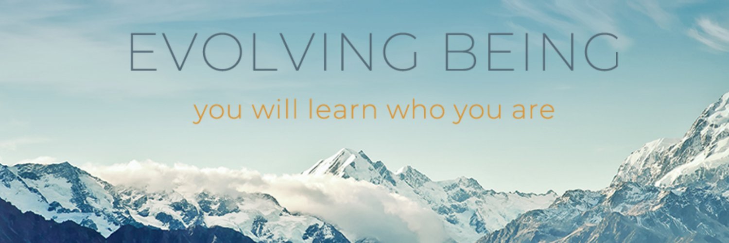 vivianosal's profile banner image