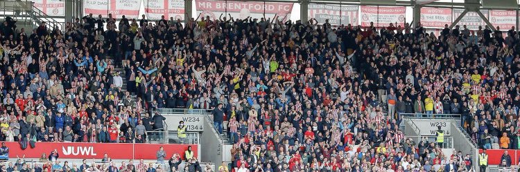 Debbie 🐝🐝🐝 banner