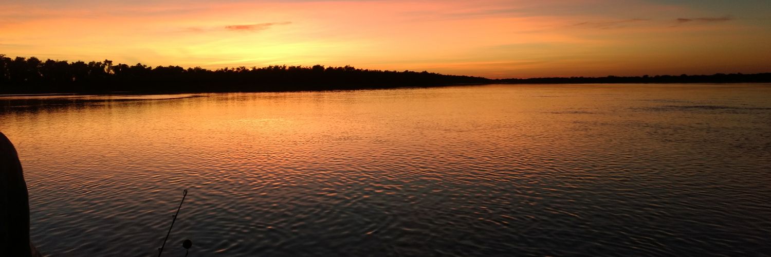 EmiVeraa's profile banner image
