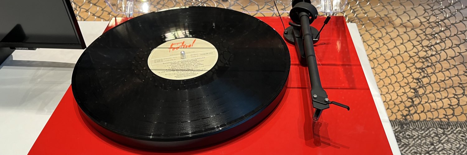 Ronald Astudillo banner