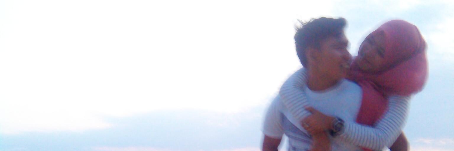 aliromanoo's profile banner image