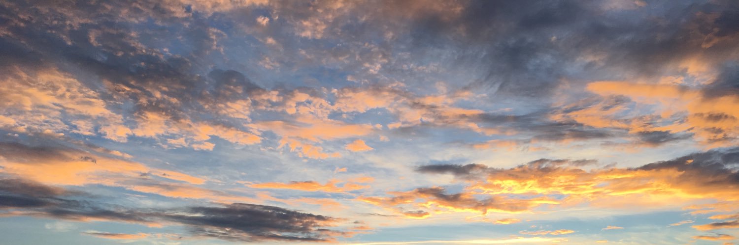 happy06211's profile banner image