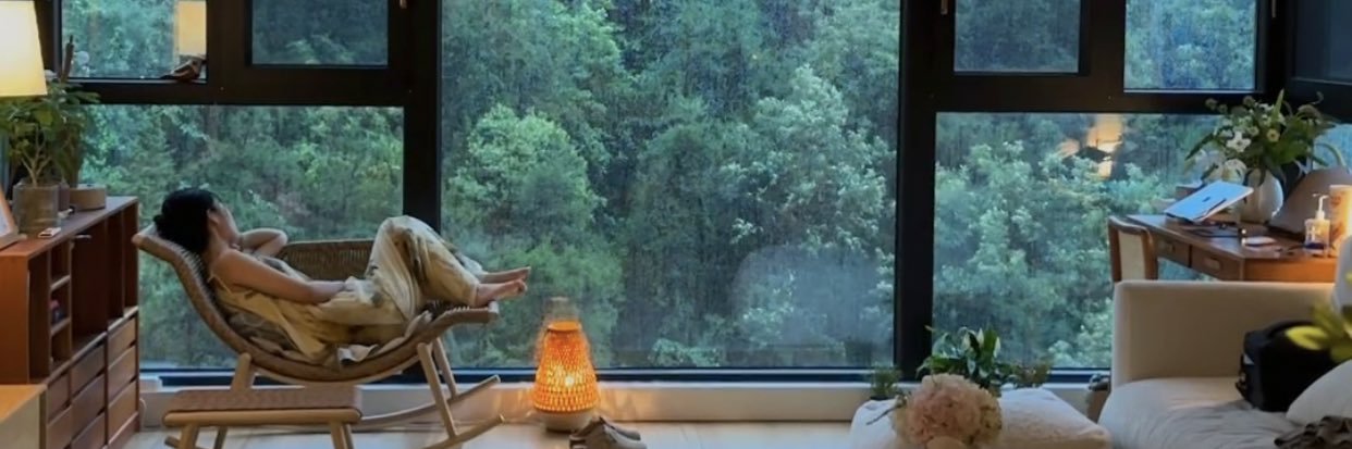 Leila_AQvarius banner