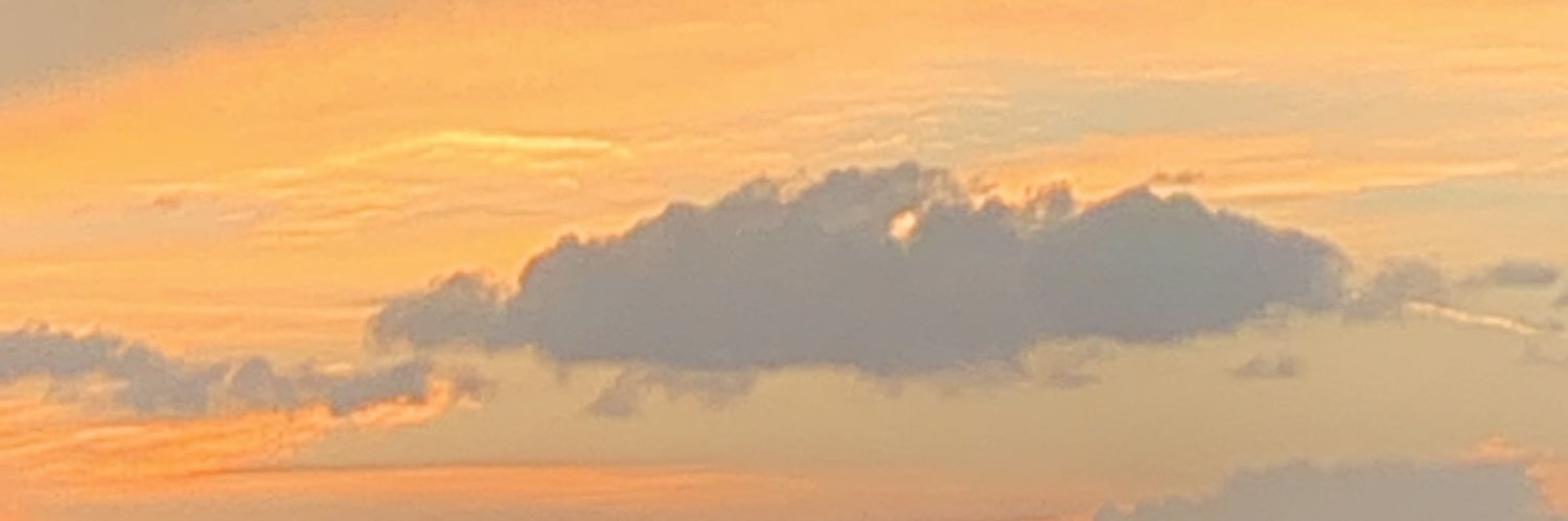 arielmo's profile banner image