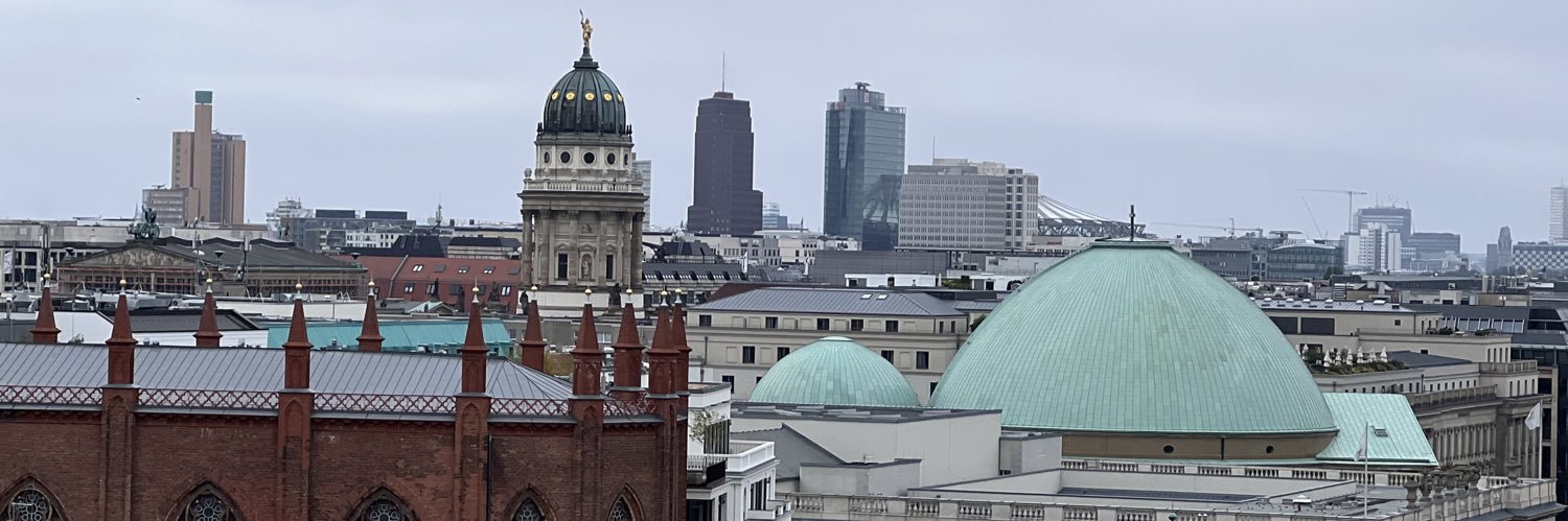 lieberlin's profile banner image