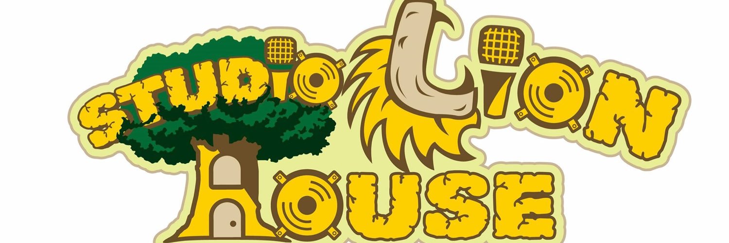 🦁LION HOUSE🏠 banner