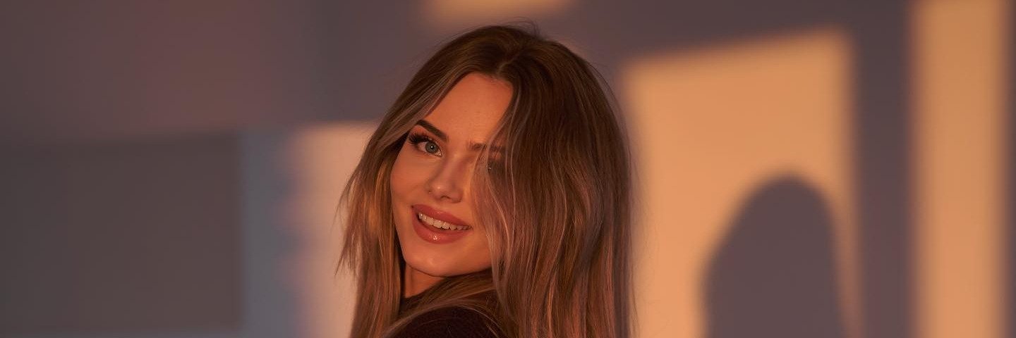 Lily_Smith77's profile banner image